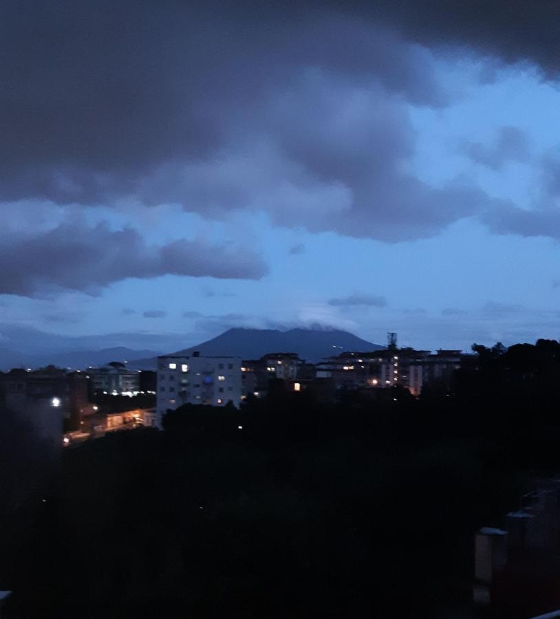 Il Rifugio Degli Artisti Apartment Napoli Bagian luar foto